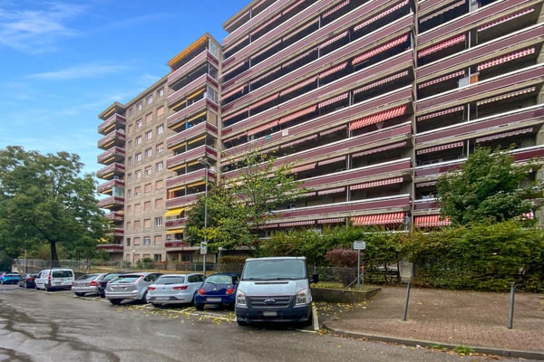 Appartement de 1.5 pces rénové avec balcon et vue ! 11