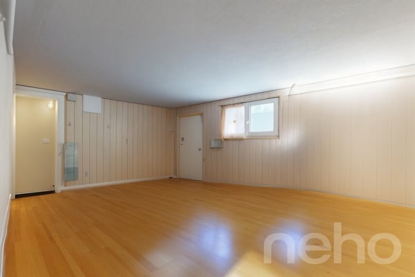 Maison lumineuse avec vue dégagée et potentiel 12