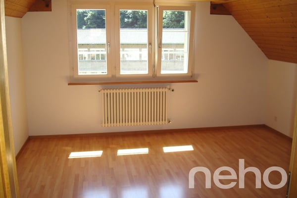 Vollvermietetes Mehrfamilienhaus mit Garage und Aussenparkplätzen 8