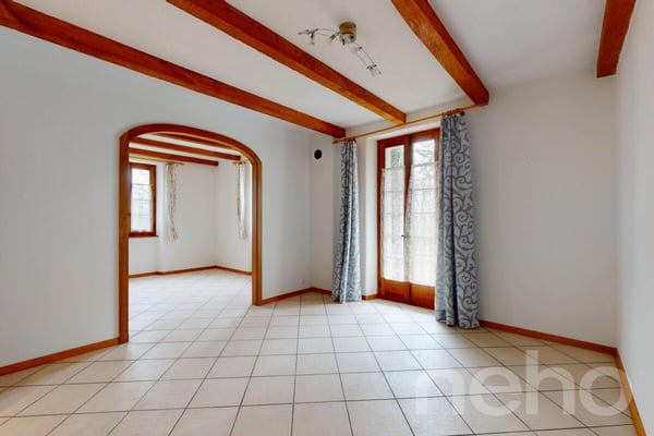 Immeuble locatif et 3 surfaces activités/stockage 7