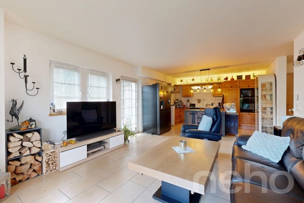 Charmant immeuble avec grange, garde-meuble et local commercial 9