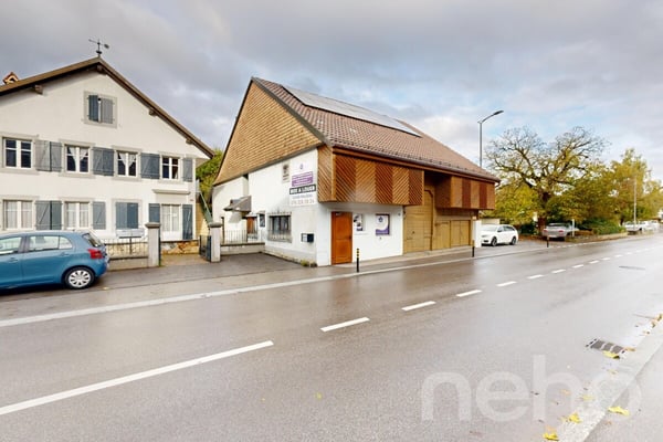 Charmant immeuble avec grange, garde-meuble et local commercial 5
