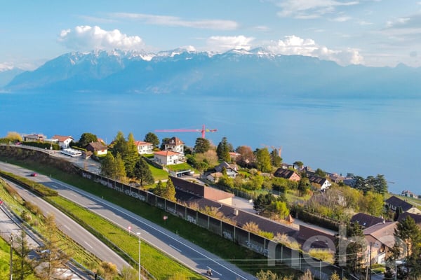 Terrain à bâtir avec vue panoramique sur le lac et les Alpes 8