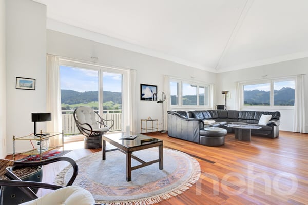 Exklusive Villa mit spektakulärer Weitsicht und gehobenem Ausbau 4