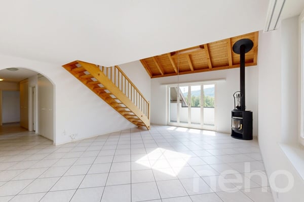 Grosszügige Maisonette mit Galerie, Aareblick und Schwedenofen 2