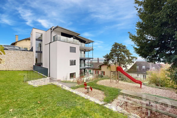 Splendide appartement moderne de 1.5p avec terrasse, vue et garage! 1