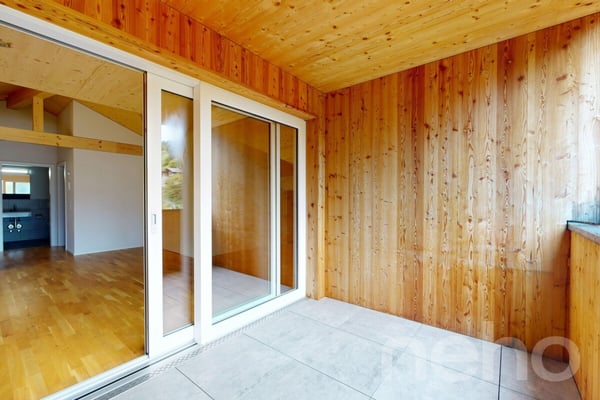 Attikawohnung mit Aussicht in Spiringen 8