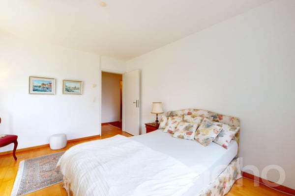 Grosszügige 1.5-Zi.-Wohnung mit Loggia an zentraler, ruhiger Lage 4