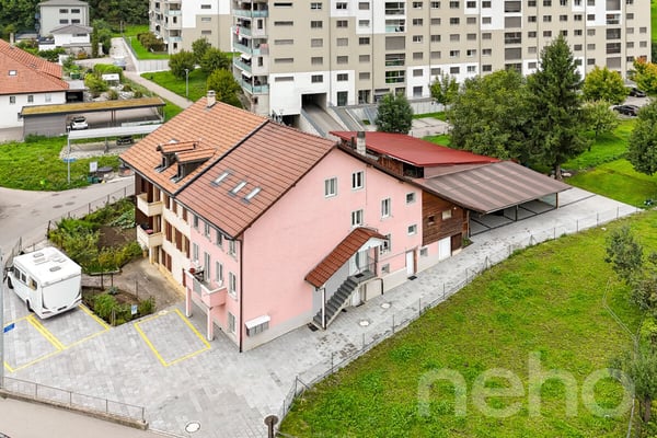 IMMEUBLE DE RENDEMENT RÉNOVÉ, AU CALME, PROCHE DE BULLE EN PLEIN ESSOR 4