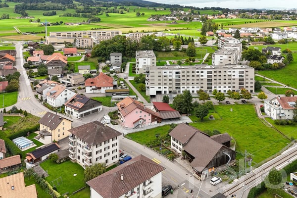 IMMEUBLE DE RENDEMENT RÉNOVÉ, AU CALME, PROCHE DE BULLE EN PLEIN ESSOR 5