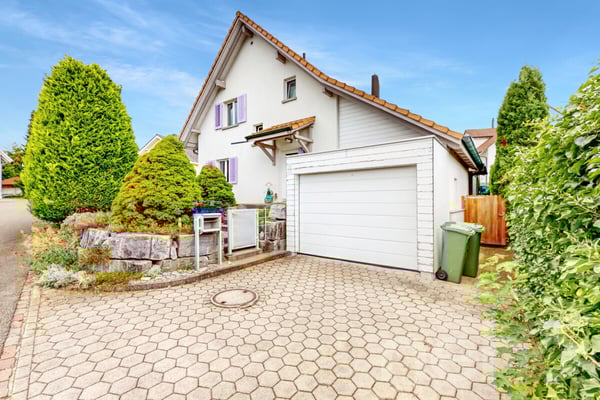 Wohnoase mit Naturpool - 1.5 Zimmer Einfamilienhaus in Buttwil 12