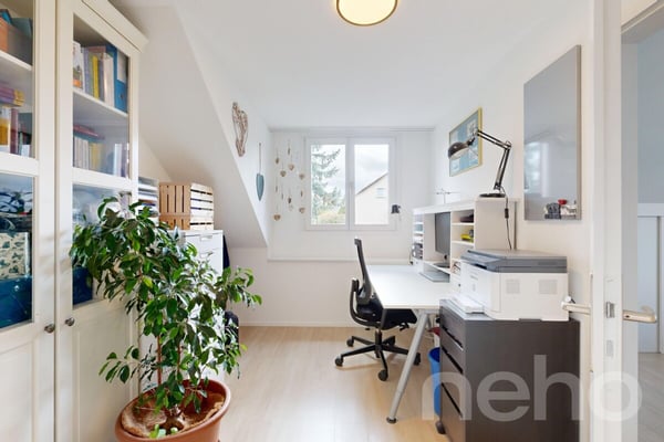 Moderne 1.5 Zimmer Doppelhaushälfte mit Garten und Teils Weitblick 7