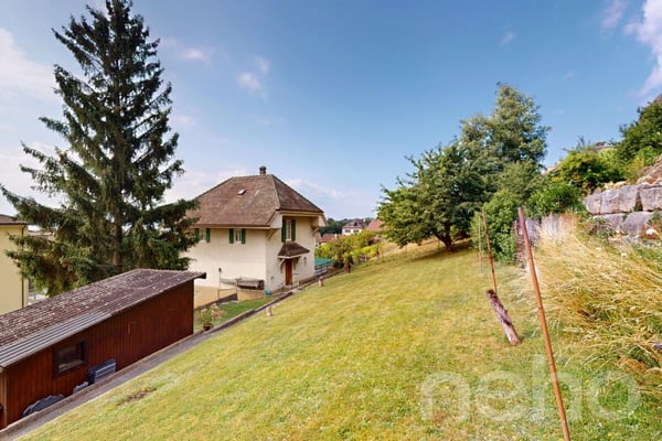 Maison vue lac - grand jardin - à deux pas des commerces 10