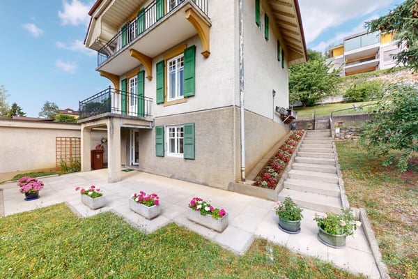 Maison vue lac - grand jardin - à deux pas des commerces 11