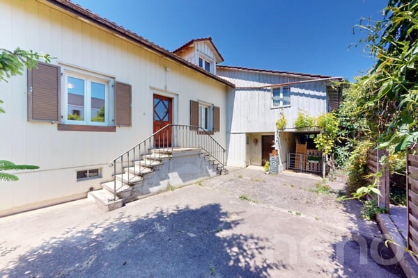 1.5-Zimmer Einfamilienhaus mit sonnigem Garten und viel Potential 2