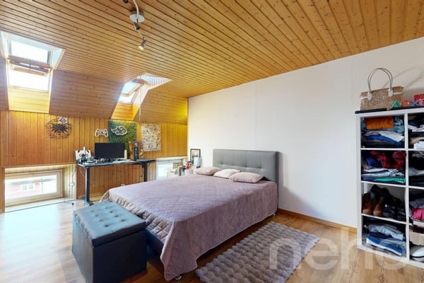 Magnifique duplex en attique de 1p et 4 chambres! 8