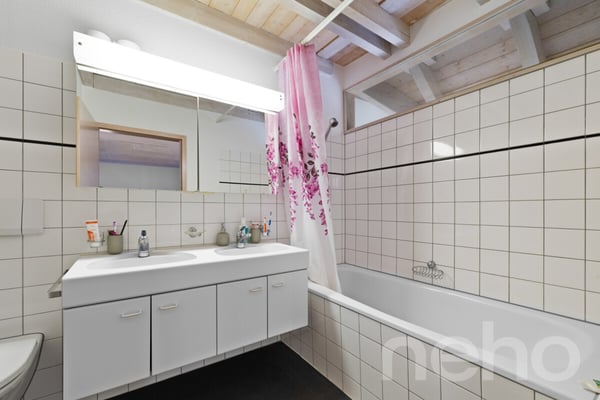 Zweifamilienhaus mit Atelier an zentraler Lage in Orpund bei Biel BE 12