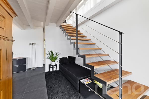 Zweifamilienhaus mit Atelier an zentraler Lage in Orpund bei Biel BE 10