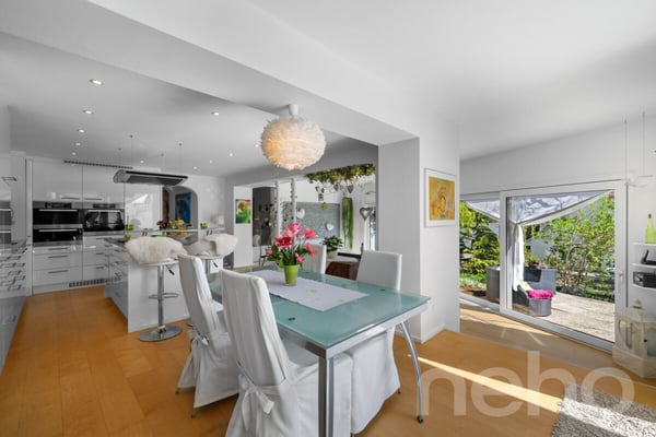 Stilvoll renoviertes Zweifamilienhaus an zentrumsnaher Lage 5