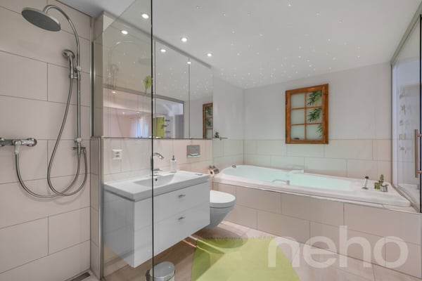 Stilvoll renoviertes Zweifamilienhaus an zentrumsnaher Lage 8