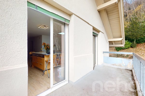 Dernier étage à Territet, avec cachet et vue sur le lac et les Alpes 9