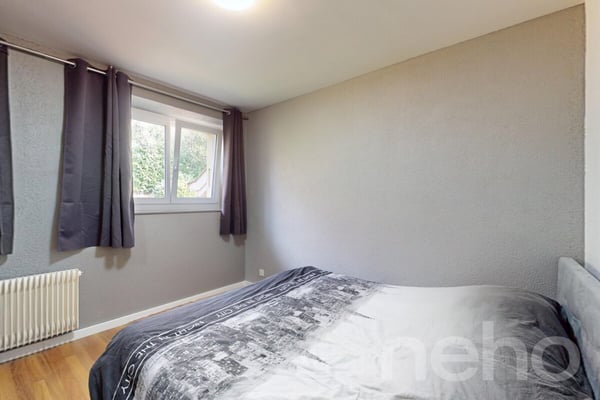 Dernier étage à Territet, avec cachet et vue sur le lac et les Alpes 12