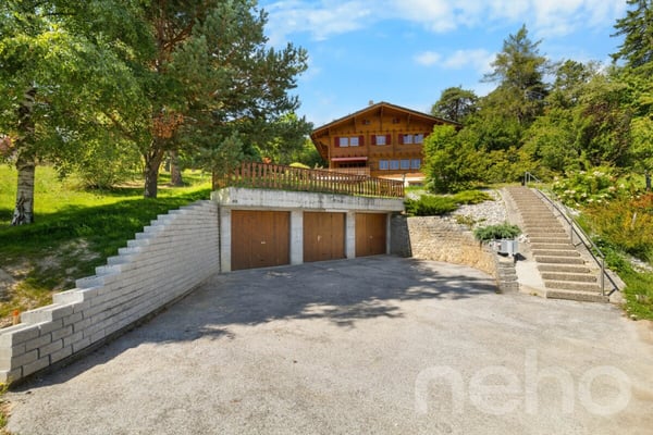 Chalet de prestige à Crans-Montana avec appartement indépendant 2