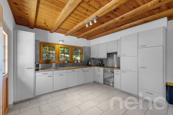 Chalet de prestige à Crans-Montana avec appartement indépendant 9