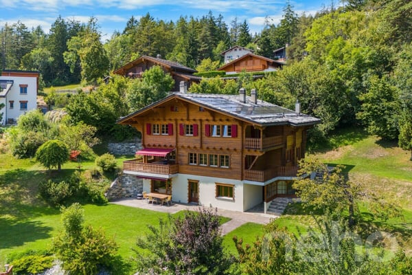 Chalet de prestige à Crans-Montana avec appartement indépendant 1