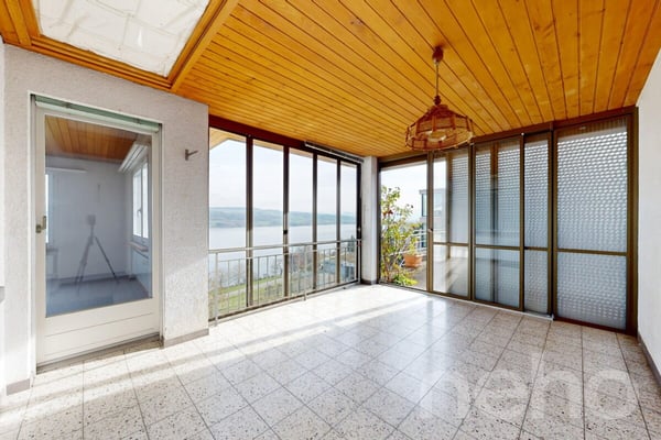 Freistehendes Einfamilienhaus mit unverbaubarer Seesicht 8