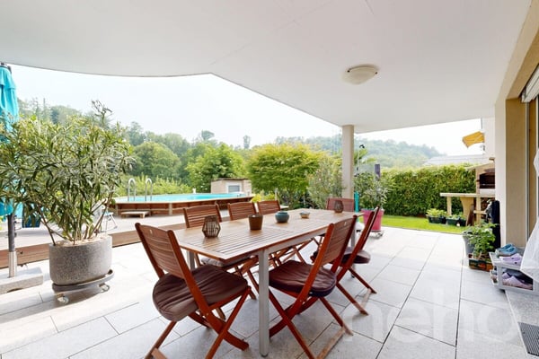 Splendide Villa avec piscine à Orbe 3