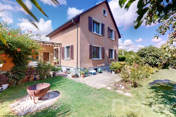 Haus mit Charme, grosser Terrasse, Garten und vielseitigem Anbau 2