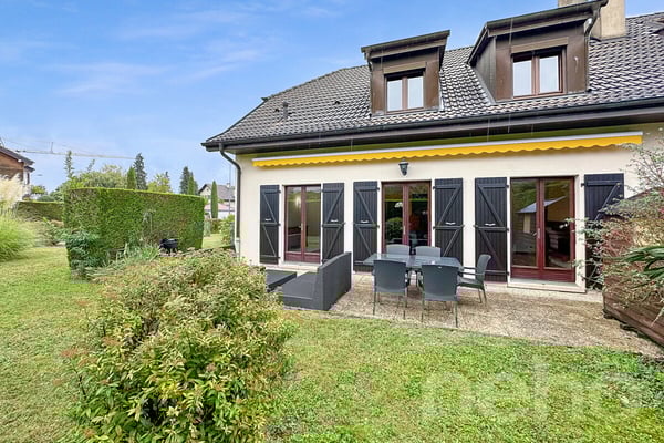 Belle maison jumelée avec grand jardin 4