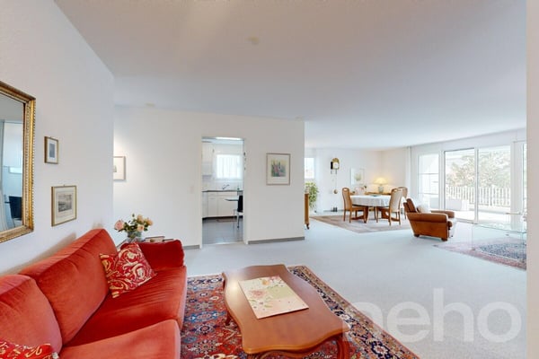 Grosszügige und helle Wohnung an top Lage 3