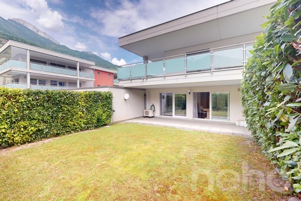 Exclusif : Bel appartement avec terrasse couverte et jardin 3