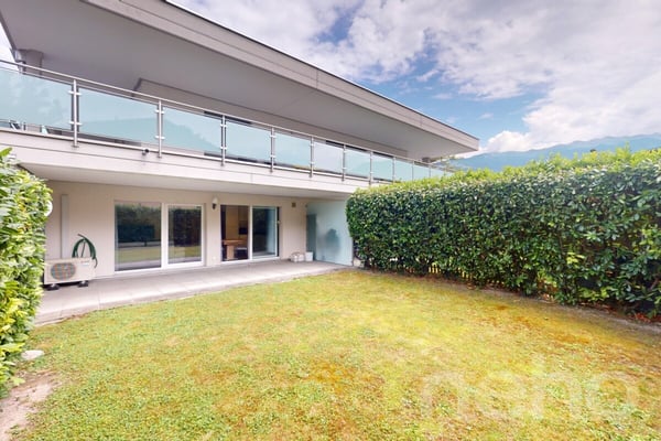 Exclusif : Bel appartement avec terrasse couverte et jardin 4