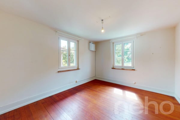 Grosszügiges Einfamilienhaus mit 2.5 Zimmern in Baden 11