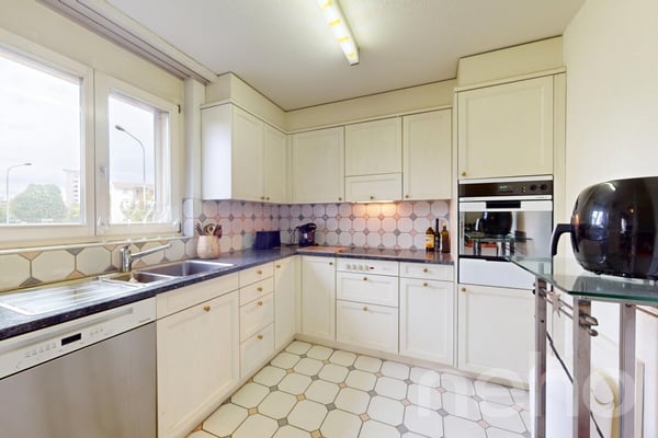 Wohngenuss mit Stil - 1.5-Zimmerwohnung mit Kamin, Terrasse & Loggia 4