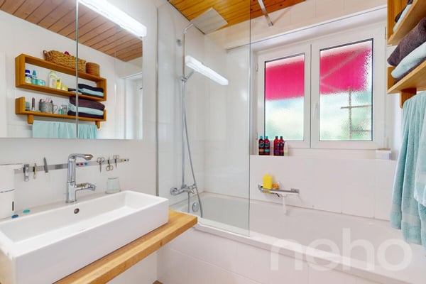 Attraktives Mehrfamilienhaus auf grossem Grundstück mit Weitsicht 9