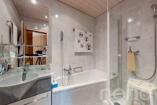 Attraktives Mehrfamilienhaus auf grossem Grundstück mit Weitsicht 8