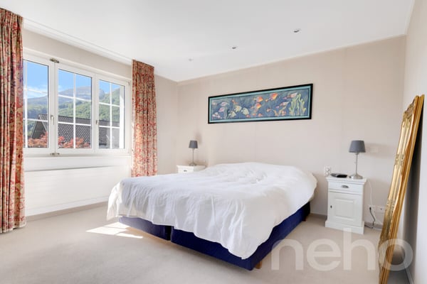 Grosszügiges Einfamilienhaus mit Garten und Bergsicht in Buchs SG 9