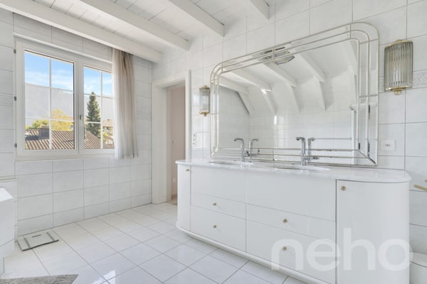 Grosszügiges Einfamilienhaus mit Garten und Bergsicht in Buchs SG 11