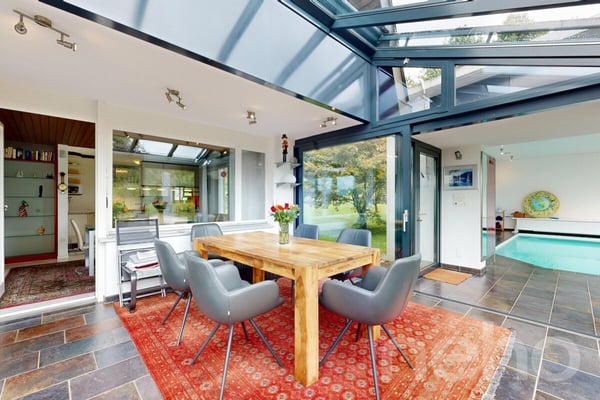 Wohnen am Waldrand mit Hallenbad, Wintergarten und Weitsicht 5