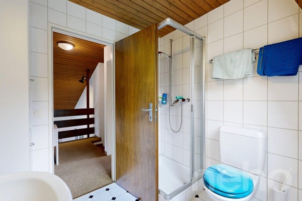 Wohnen am Waldrand mit Hallenbad, Wintergarten und Weitsicht 10