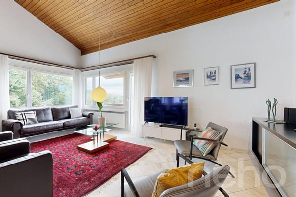 Wohnen am Waldrand mit Hallenbad, Wintergarten und Weitsicht 3