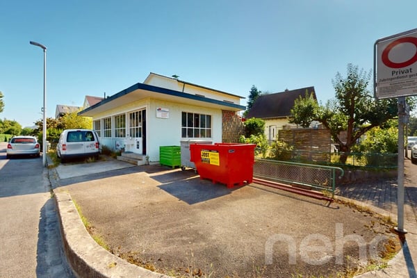 Grosszügiges Haus mit Garten, Garage & viel Platz für Familie & Büro 3