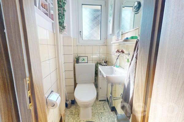 Grosszügiges Haus mit Garten, Garage & viel Platz für Familie & Büro 10