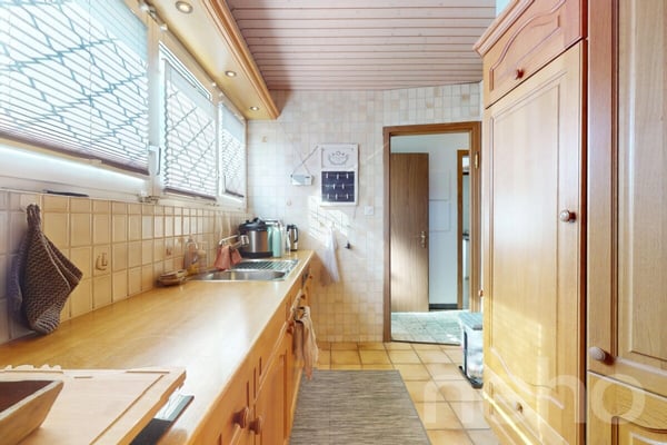 Grosszügiges Haus mit Garten, Garage & viel Platz für Familie & Büro 8