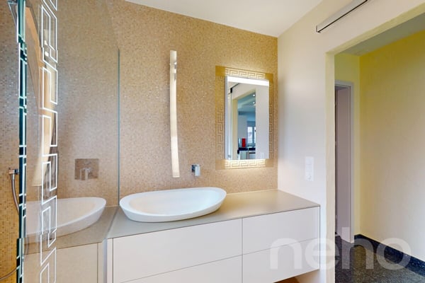 Einzigartige Gartenwohnung mit Aussenpool 10