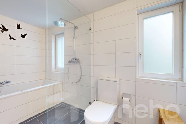 Stilvolles, renoviertes Doppel-EFH mit pflegeleichtem Garten 12